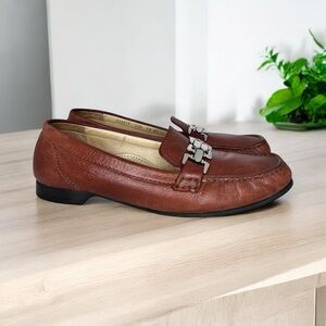 Cole Haan Women’s Brown Slip On Leather Loafers Shoes Size 9.5
